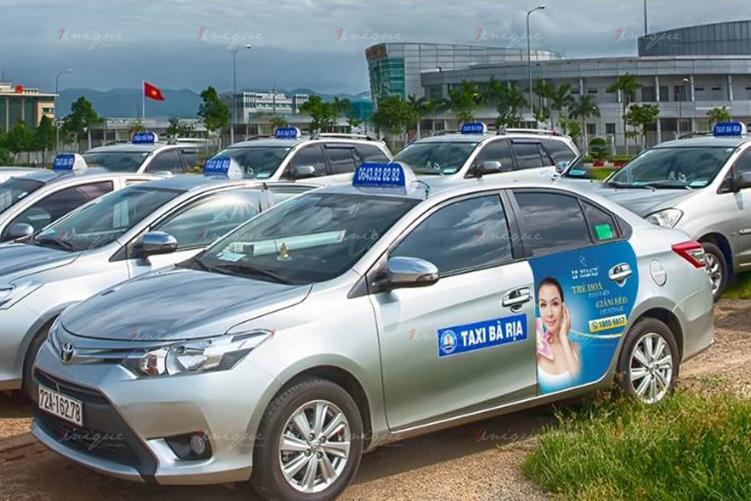 quảng cáo taxi