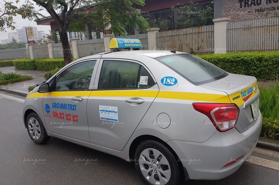 quảng cáo taxi sao mai