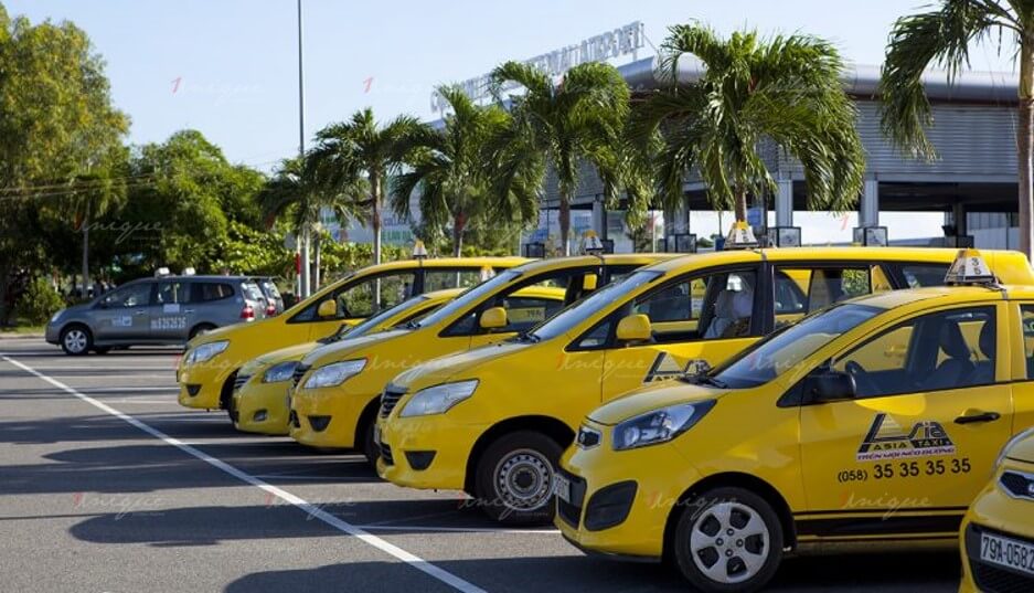 quảng cáo trên taxi asia