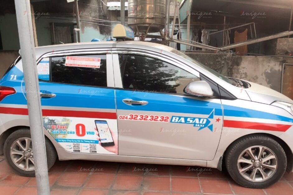 quảng cáo trên taxi ba sao