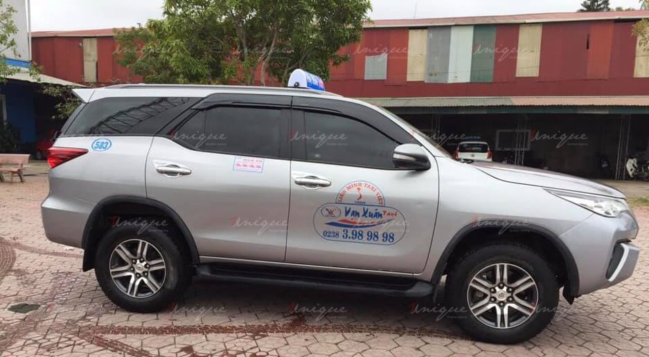 quảng cáo trên taxi vạn xuân